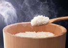 新研究：主食中大米的摄入量多，肥胖风险小