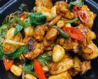自制“三杯鸡”总是不入味？其实是忽略了这一点，不加一滴水：味道太正宗了