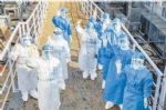 乌鲁木齐疫情亲历者：12日有人被隔离 13日隔离点就满了有上百人
