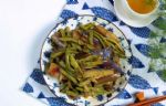 家常茄子烧豆角，鲜美得无所适从，做法简单，口感软嫩的家常菜
