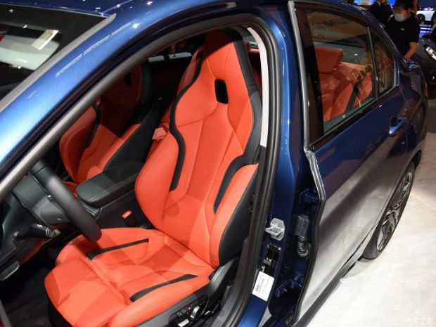 宝马m3怎么样宝马_宝马x1_开宝马坐奔驰还是开奔驰坐宝马